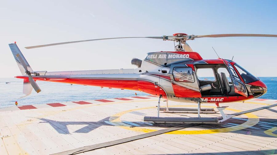 20-minute panoramic flight from Nice - Helicopter Choice for Small Groups: How the Provider Handles Different Sizes