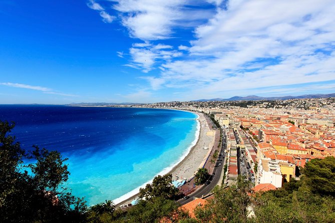 3 Countries in 1 day with Tour Company recommended by Rick Steves - Private transport and air-conditioning: why it changes the whole day