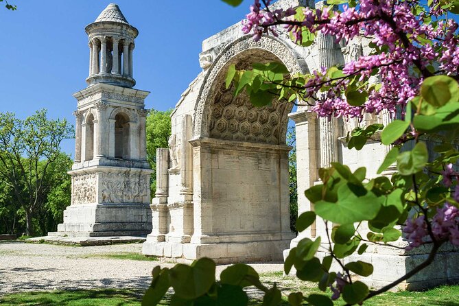 A day in Provence: Les Baux de Provence, Saint Rémy and more - L’Isle-sur-la-Sorgue: antiques, water wheels, and easy strolling