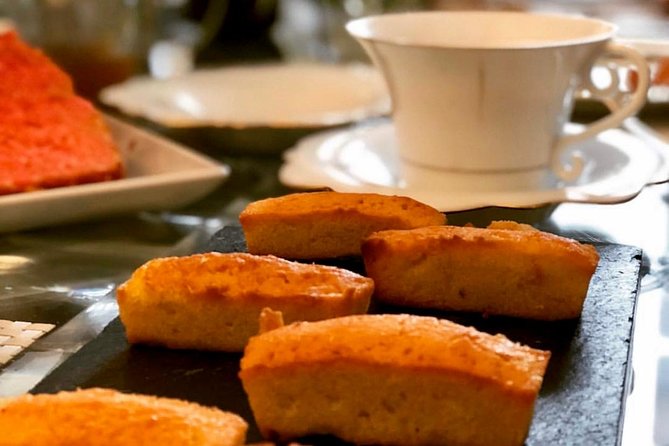 An Unforgettable Gourmet Morning in Nice - The host factor: etiquette, art, and stories behind every dish