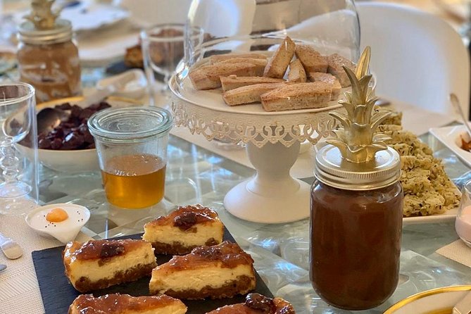 An Unforgettable Gourmet Morning in Nice - The breakfast setup: elegant home, decorated table, and an immediate welcome