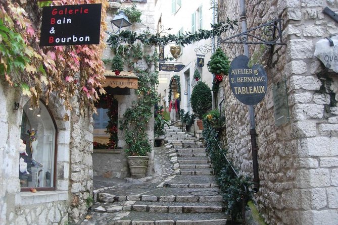 Cannes, Antibes & St Paul de Vence Half Day Private Tour - Saint-Paul de Vence: Art Galleries in a Medieval Village