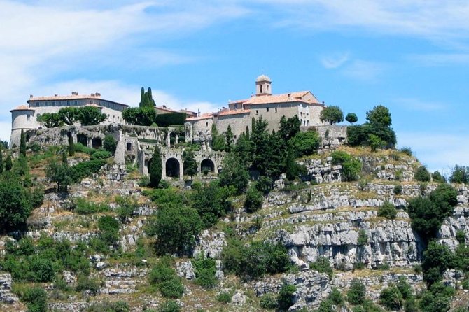 Cannes, Grasse, Gourdon, & Saint-Paul-de-Vence /Day Trip - Getting From Nice: Pickup, Small Van, and Real Timing