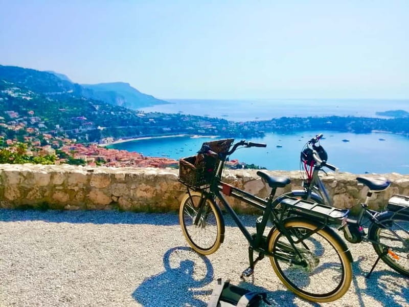 Ebike seaside by Nice: Fantastic Villefranche's Bay & Hill - The downhill to Villefranche-sur-Mer: views over Cap Ferrat