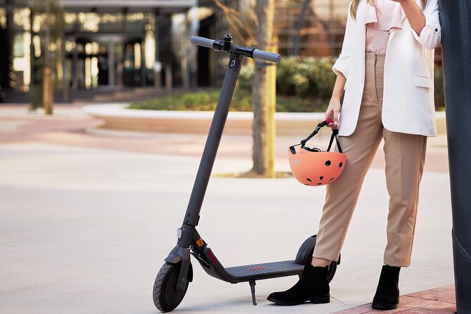 Electric Kick scooter Rental in Nice - Safety and rider comfort: what to know before you move