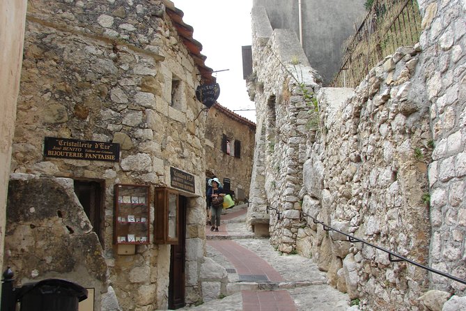 Excursion partagée Eze, Monaco & Monte Carlo from Nice - Èze: A High-Elevation Medieval Village (and Yes, You’ll Feel It)