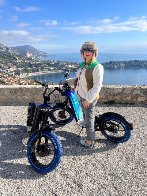 French Riviera : Guided Visit on a E-Scooter - Meeting at 2 Rue Lascaris and getting comfortable on the scooter
