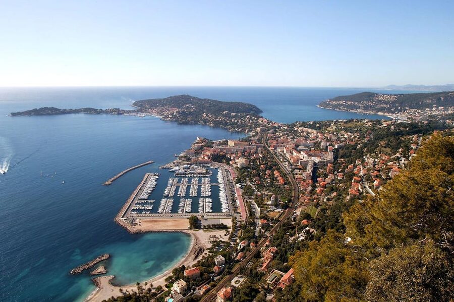French Riviera: Private Driver Guide Tailor-Made Tour - Why a private driver beats hopping around on your own