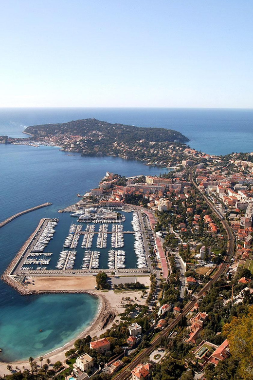 French Riviera: Private Driver Guide Tailor-Made Tour - Language and guiding style: why it matters more than you think