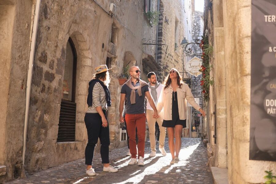 From Nice: Afternoon tour Grasse and Saint-Paul-de-Vence - What to bring so your afternoon stays easy
