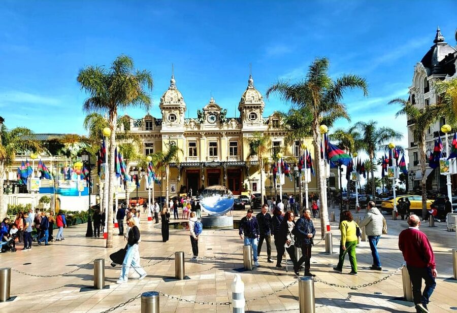From Nice & Antibes: Monaco & Eze Tour with Hotel Pickup - The Eze Workshop Hour: More Than Shopping Time