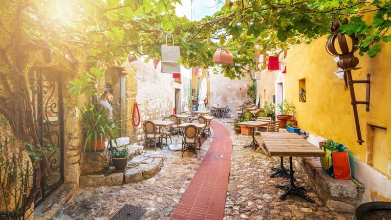 From Nice: Eze, Monaco and Monte Carlo Half Day Tour - From Nice to Eze: The Riviera Scenery Show Begins Fast