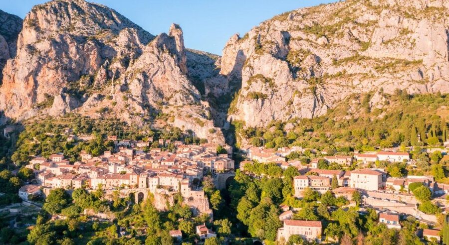 From Nice: Gorges du Verdon Guided Tour - From Nice to the Alps: a long scenic day with real comfort