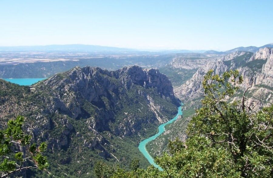 From Nice: Gorges du Verdon Guided Tour - Lake Sainte-Croix: turquoise water time, swims, and rental boats
