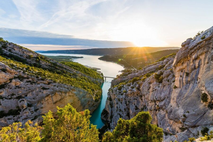 From Nice: Gorges du Verdon Guided Tour - Moustier-Sainte-Marie: ceramics, medieval streets, and lunch with breathing room