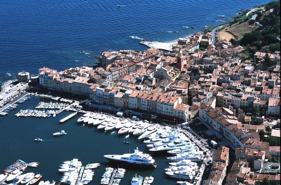 From Nice: Saint-Tropez and Port Grimaud Full-Day Tour - Sainte-Maxime: The Quick Boat-Hop That Sets the Mood