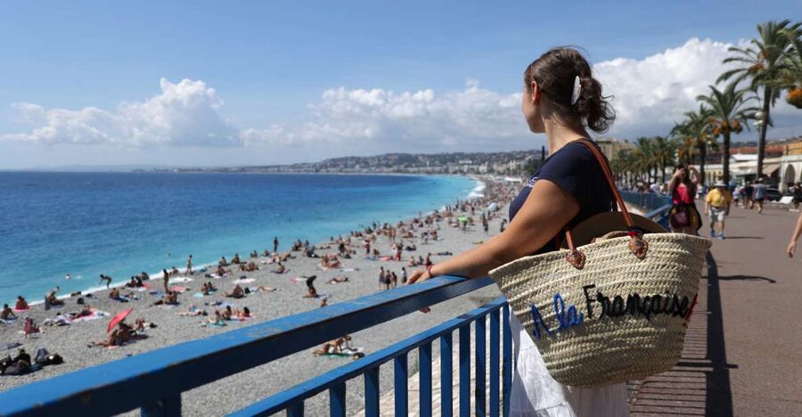 From Nice: Walking & driving tour of Nice - Vieux Nice on foot: churches, squares, and the feeling of old streets