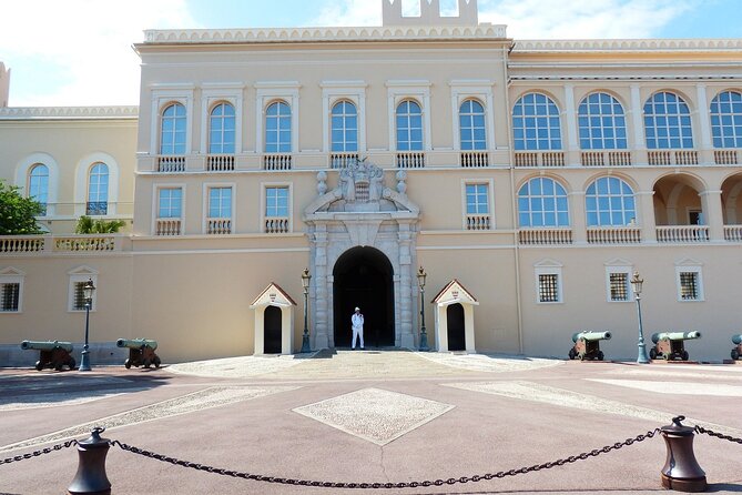 Full day Guided Tour: Monaco-Monte Carlo-Èze from Nice or Cannes - Fragonard Perfume Factory (Èze): Learning How Scent Is Made