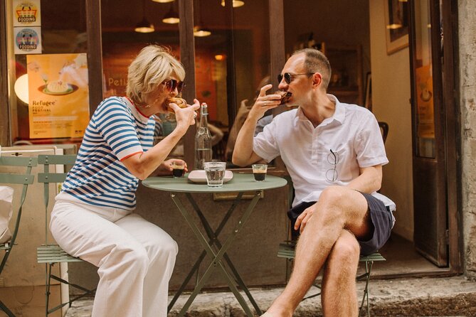 Gourmet Walking Tour with Lunch and Wine Pairing - Walking the route: what each stop adds to the experience