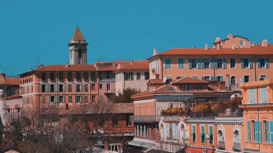 Guided Nice Old Town Walk with Socca Tasting - Meeting at Fontaine du Soleil: start in the center, not at the edge