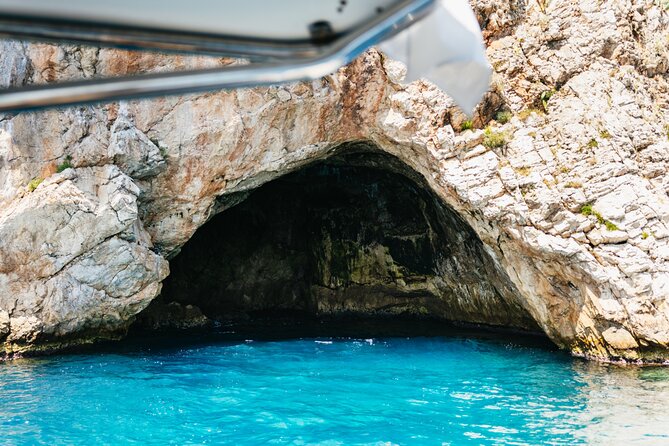 Half Day Guided Boat tour to Mala caves with stop in Villefranche - The real appeal: speedboat views with just enough time on land