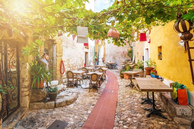 Half Day Shared Tour in Eze, Monaco and Monte Carlo - Eze village at 429 meters: medieval streets with real climbing
