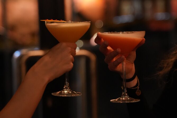 Masterclass Cocktail in a Sumptuous Bar in Nice - The Cozy Nice Old-Town Setting (and why the size matters)