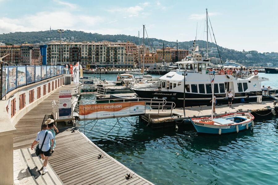 Nice: 1-Hour Sightseeing Cruise to Villefranche Bay - No Hotel Pickup and No Off-Board Stops: Who This Tour Fits Best