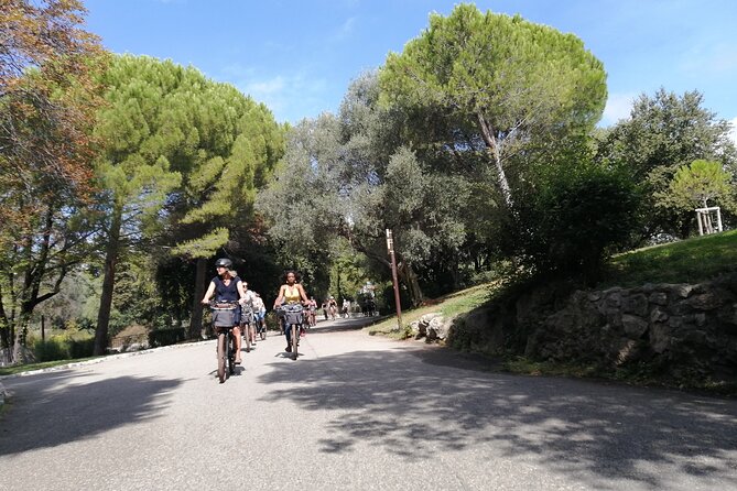 Nice Essentials Guided Electric Bike Tour - Electric bikes and a 15-person cap: how the tour really feels