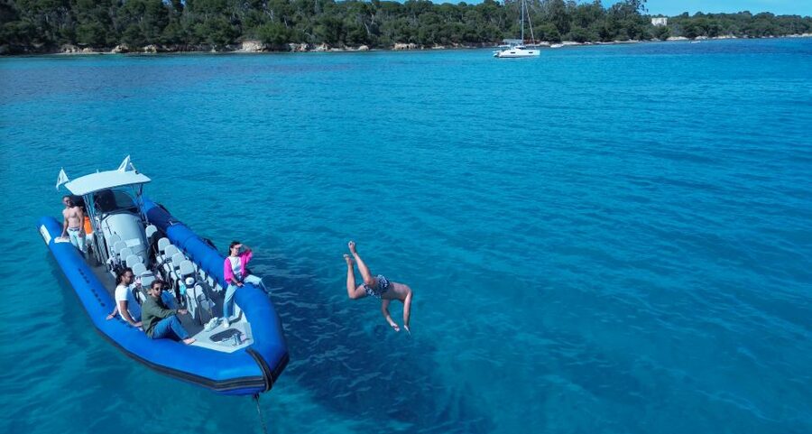 Nice: Lerins Islands Boat Tour with Snorkeling - What captain Leo seems to get right