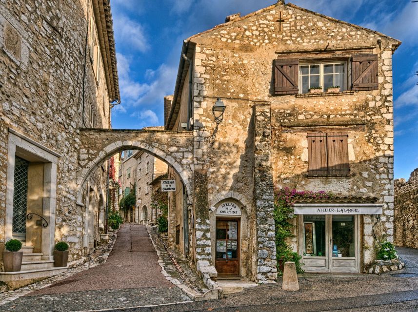 Nice: Medieval Villages Full-Day Guided Trip - Why this Nice-to-Provence route works so well