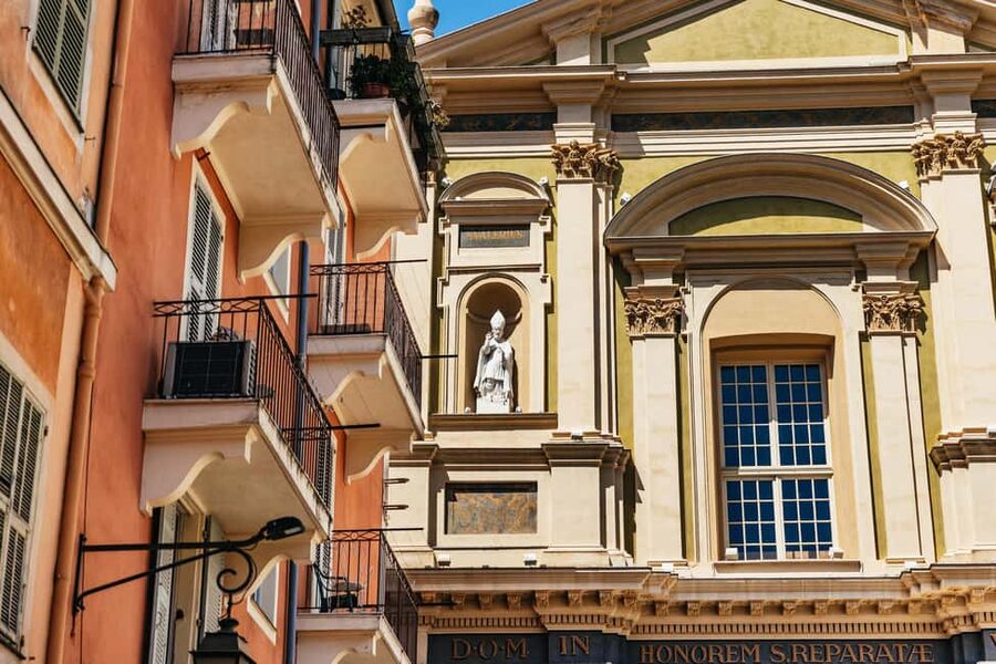 Nice: Old Town & Castle Hill Informative Guided Walking Tour - What to bring so the tour feels easy