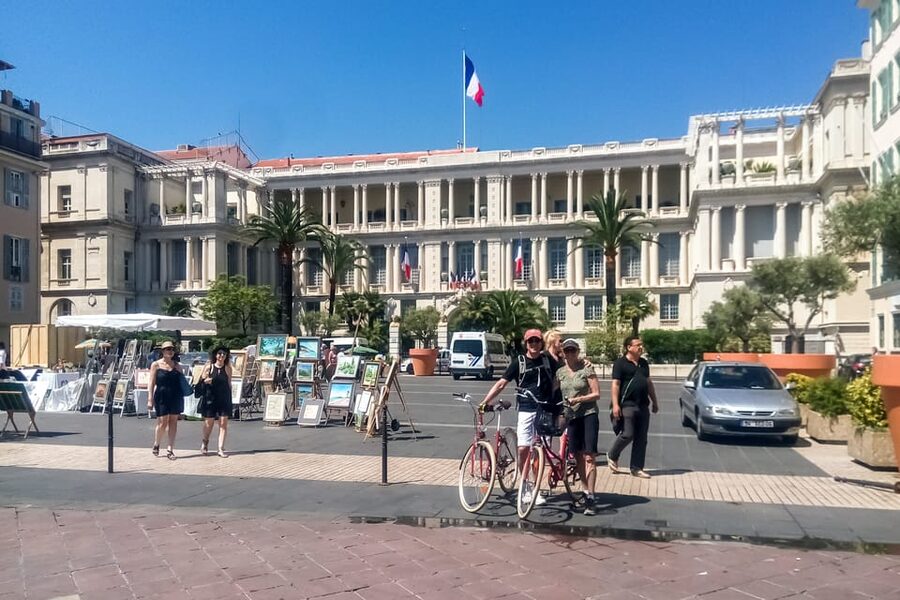 Nice: Old Town Treasures and Castle Hill Walking Tour - Squares, Market Aromas, and What the Included Tasting Teaches