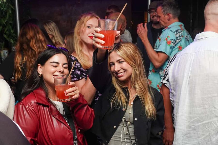 Nice: Orange Bar Crawl with 5 Free Shots & VIP Club Entry - VIP Club Entry and Fast-Track Access: Ending the Night with a Win