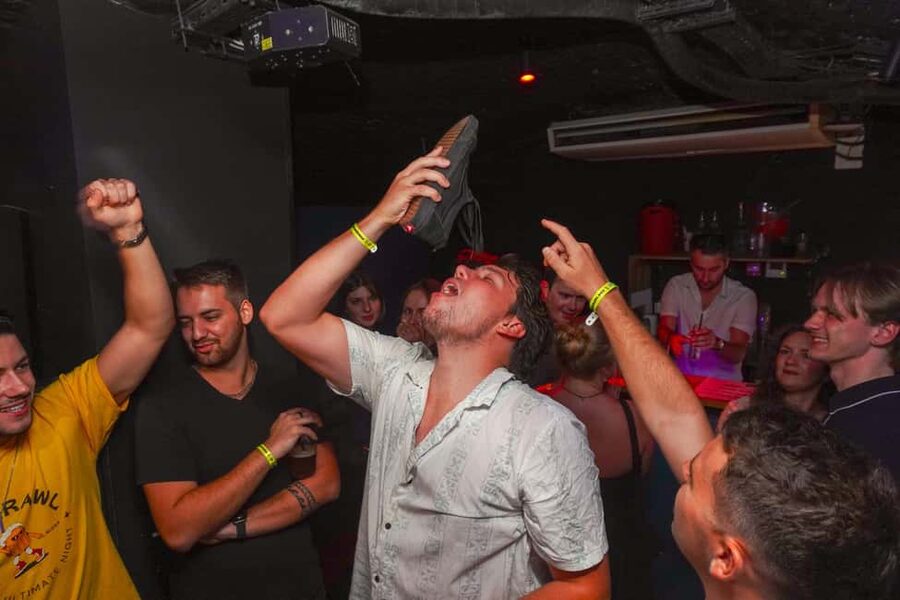 Nice: Orange Bar Crawl with 5 Free Shots & VIP Club Entry - Who This Is For (and Who Should Skip Orange)