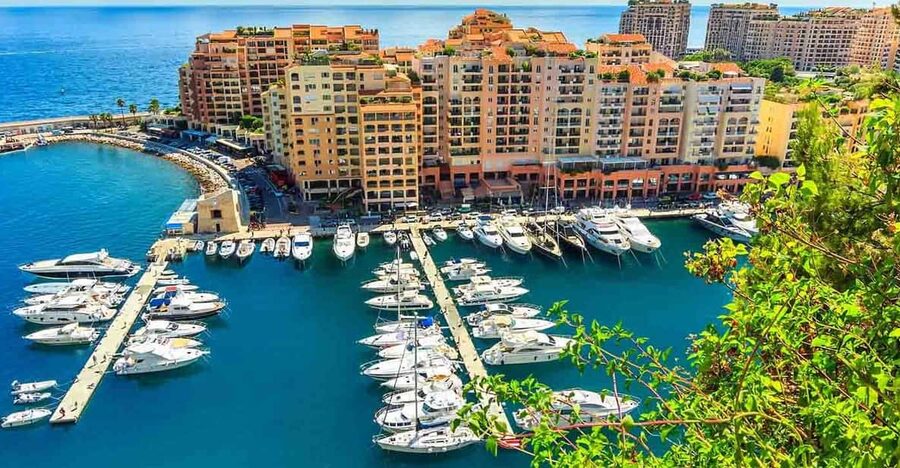 Nice: Private 5-Hour Provence Tour - Cannes and the Croisette: French Beverly Hills for a Few Hours