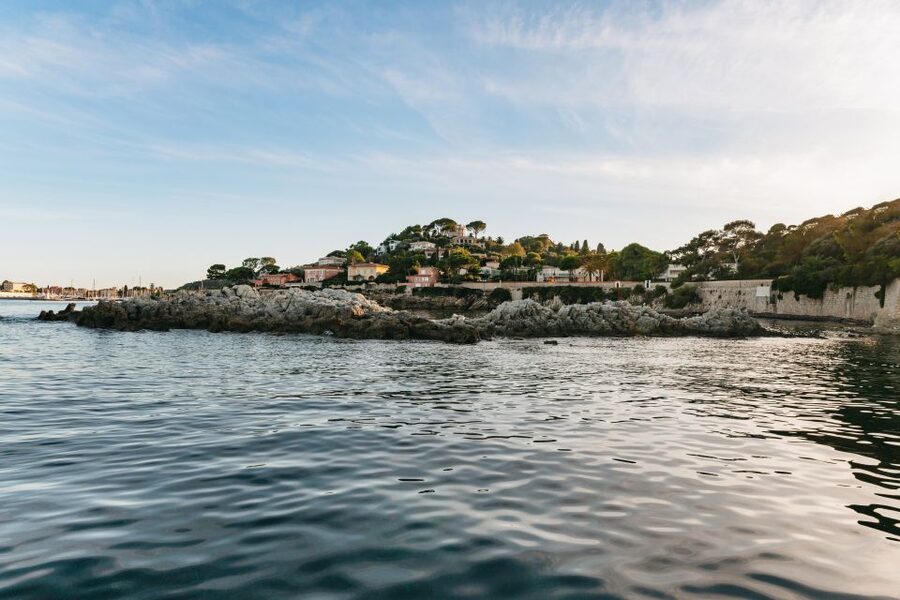 Nice: Private Sunset Tour on Solar Powered Boat - Sunset strategy: how the guide helps you get the right front-row moment