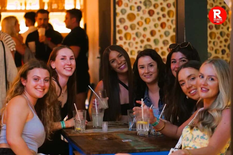 Nice: Ultimate Party Bar Crawl Free Shots & VIP Club Entry - Cours Saleya Time: Drinks and Tasting Energy