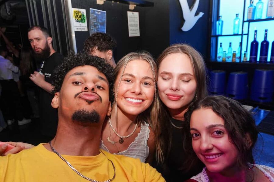 Nice : Yellow Pub Crawl - Social Bars, Games & Meet People - Practical tips: what to bring, what to avoid, and how to stay on track