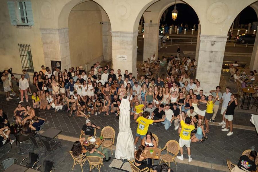 Nice : Yellow Pub Crawl - Social Bars, Games & Meet People - Who this pub crawl is best for