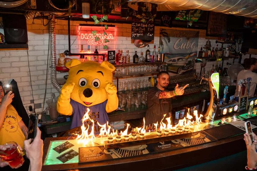 Nice : Yellow Pub Crawl - Social Bars, Games & Meet People - Price and value: what $29 buys you in the real world