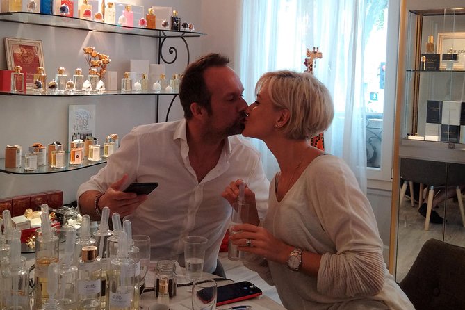 Perfume Workshop - English-Friendly Instruction, Tea or Coffee, and a Studio That Feels Like a Workshop