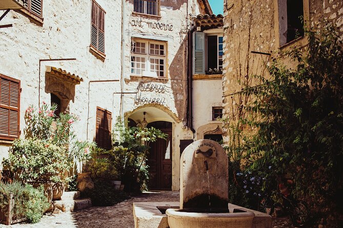 Private country side tour hidden gems of the French Riviera - St-Paul-de-Vence: an 11th-century art city inside ramparts