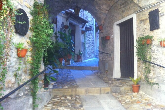 Private Day Trip Italian Riviera - Menton’s Lemon City Old Town on the Return to France