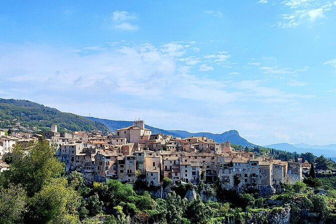 Private discovery of the hinterland of the Côte d'Azur - How the timing fits: photo stops, travel time, and a realistic pace