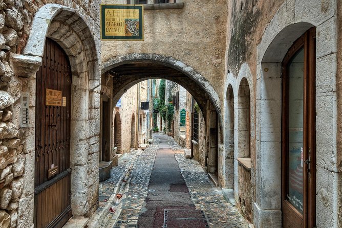Private Tour . - Timing: Morning, Afternoon, or Evening for 4 Hours