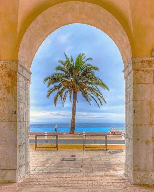 Private tour from Nice/Villefranche: French Riviera Full-Day - What makes the private guide format feel different