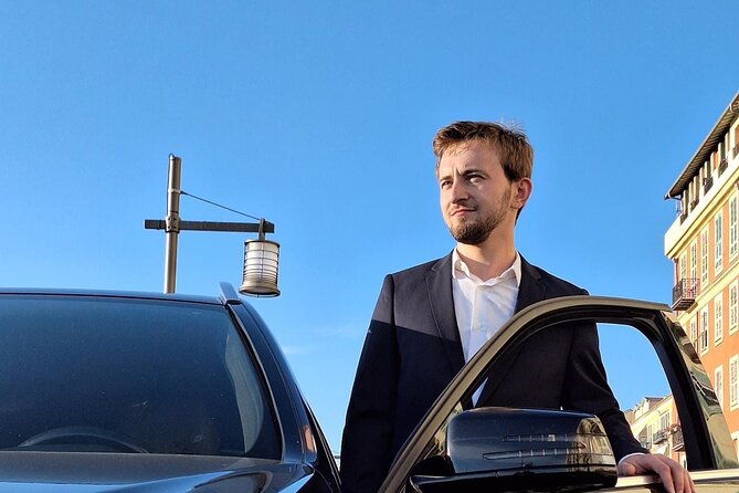 Private Transfer - from Nice Airport (NCE) to Nice, Cannes, Monaco, St Tropez - Meet-and-Greet Pickup at NCE Arrivals