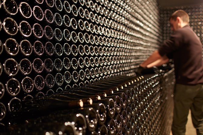 Provence Private Full Day Wine Tour with Wine Tasting - Food Breaks and Lunch at Chez Bruno (Not Included, But Planned)