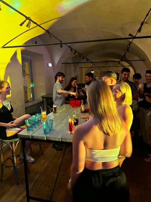 Pub Crawl Nice: Free Shots,Best Bar, Secret Surprise with us - How the night flows: from welcome drinks to a final nightclub